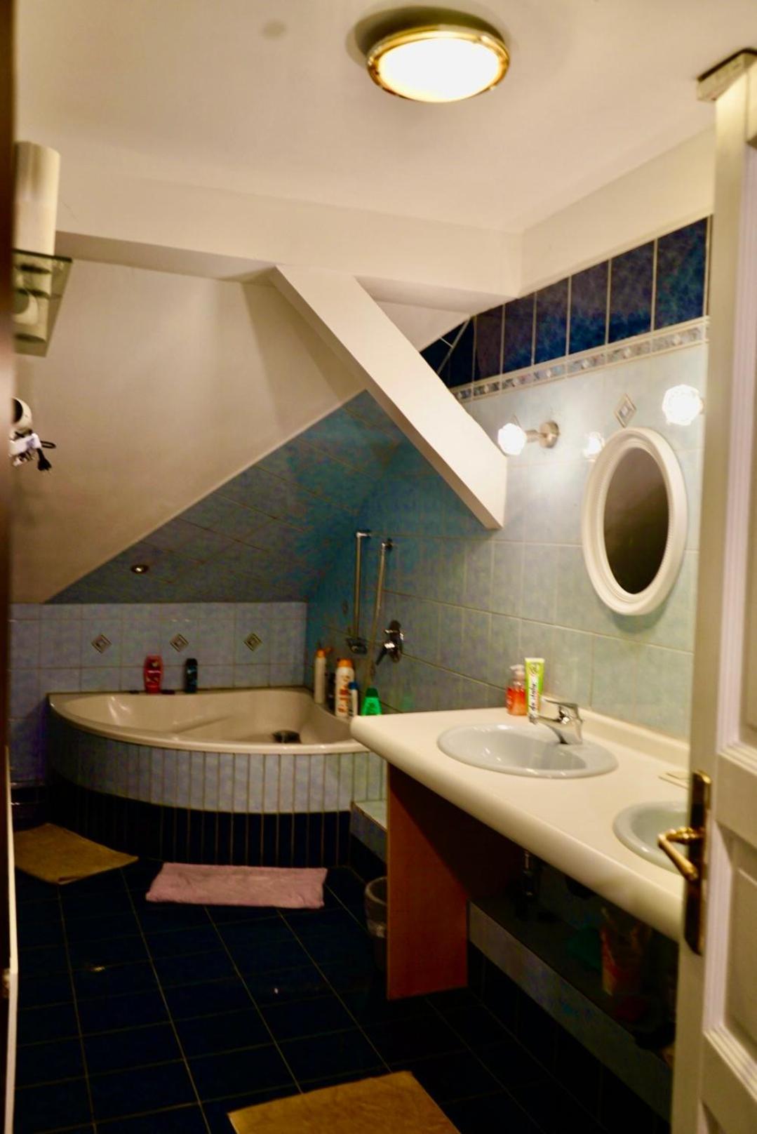 U6 Schoepfwerk Home Вена Экстерьер фото