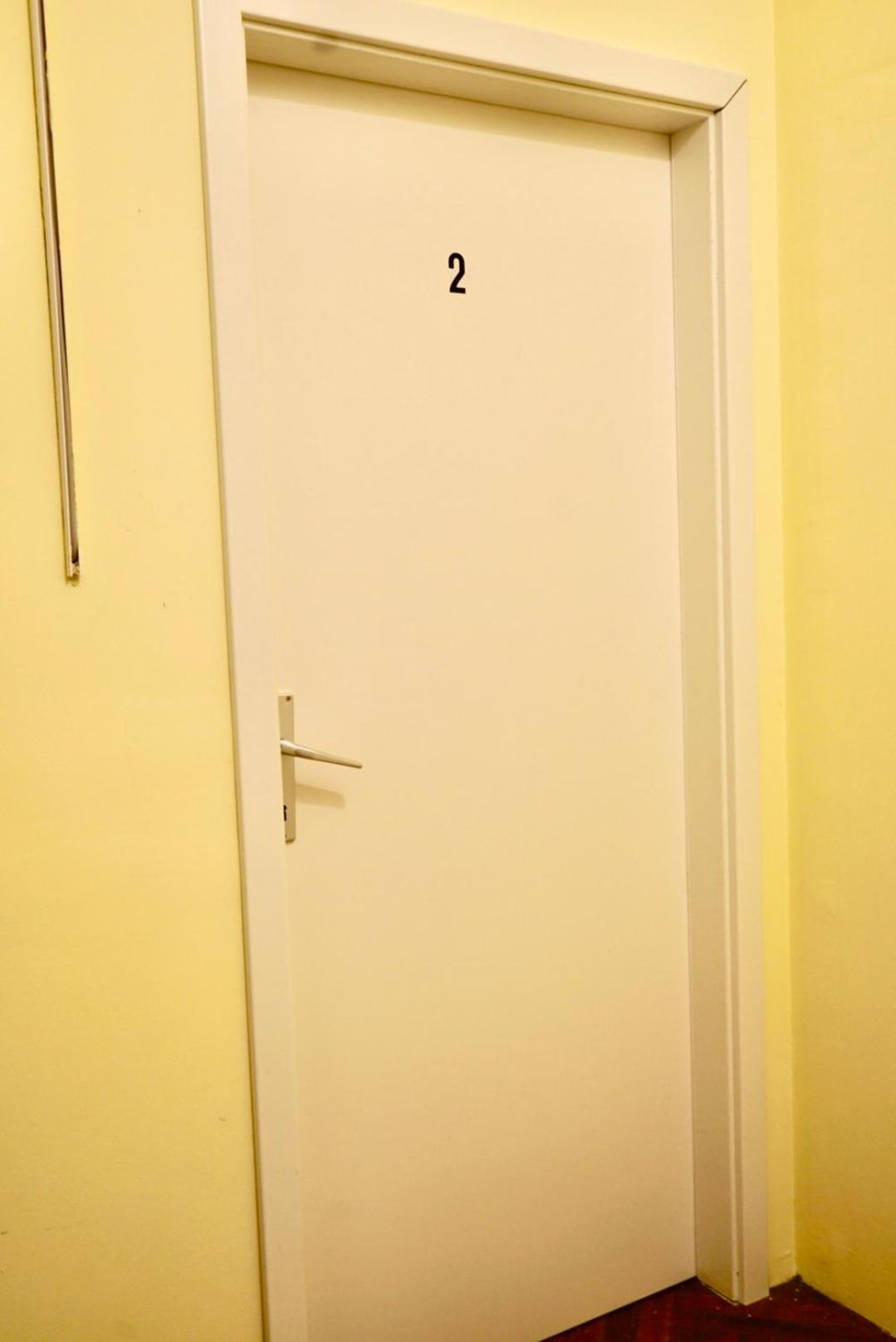 U6 Schoepfwerk Home Вена Экстерьер фото